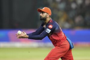 37ff0afecc7096a33dd1d8da6019b1de46f157a2b15d7527cf7f7e89e32539b0